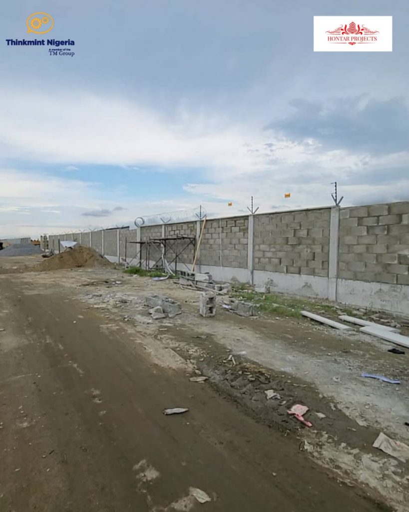 Flo and Wills, Ogudu-Foreshore