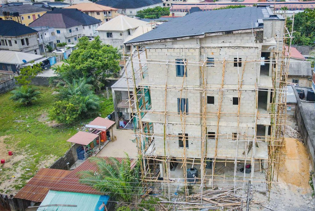 Glory Court: 3 Bedroom Apartment in Olokonla-Ajah